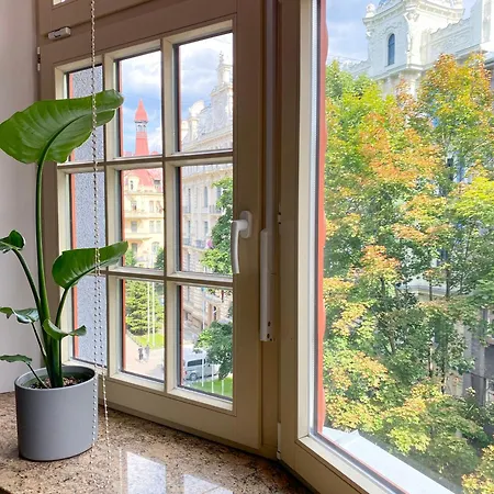 Spacious 2-story Apt. W/ Terrace - 280 M2 Apartmán Riga