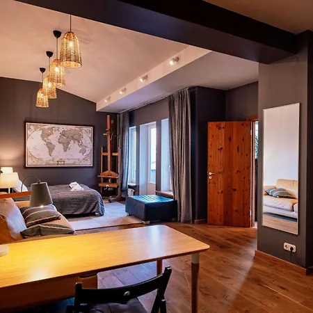 Spacious 2-story Apt. W/ Terrace - 280 M2 Apartman