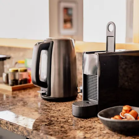 Spacious 2-story Apt. W/ Terrace - 280 M2 Apartman