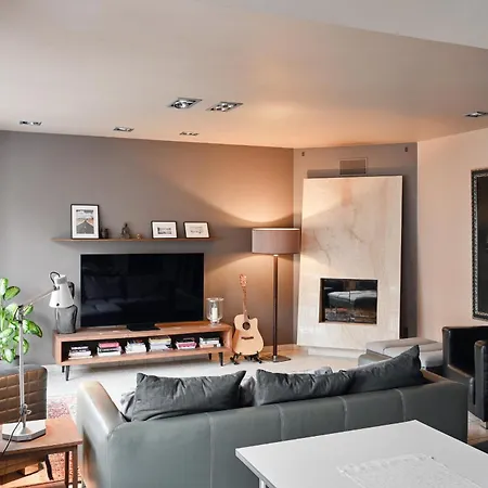 Spacious 2-story Apt. W/ Terrace - 280 M2 Riga