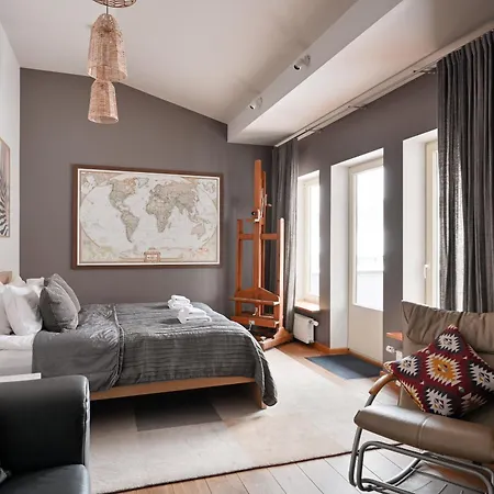 Spacious 2-story Apt. W/ Terrace - 280 M2 Apartman
