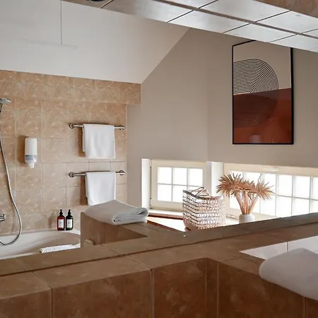 Spacious 2-story Apt. W/ Terrace - 280 M2