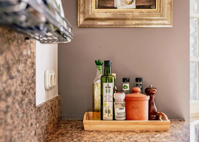 Dzīvoklis Spacious 2-story Apt. W/ Terrace - 280 M2 *