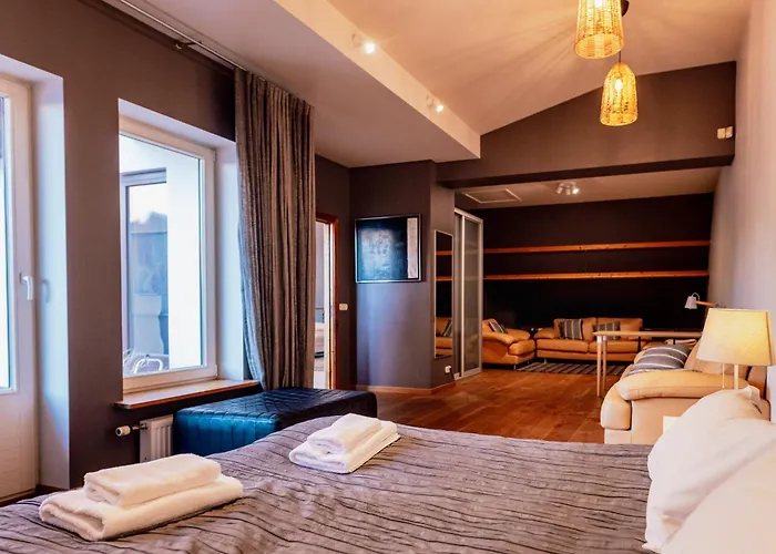 Dzīvoklis Spacious 2-story Apt. W/ Terrace - 280 M2 Riga