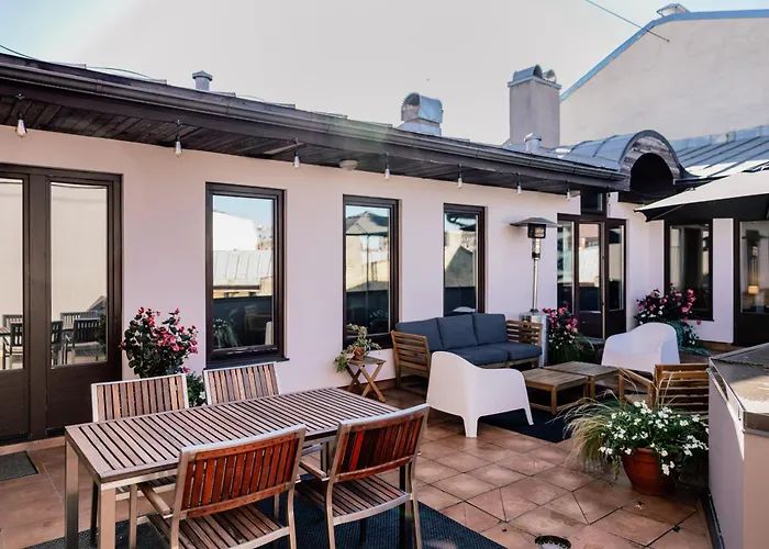 Spacious 2-story Apt. W/ Terrace - 280 M2 Dzīvoklis Riga