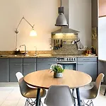 Апартаменты Spacious 2-story Apt. W/ Terrace - 280 M2