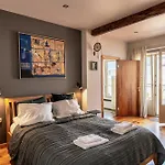 Spacious 2-story Apt. W/ Terrace - 280 M2 Рига