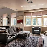 Spacious 2-story Apt. W/ Terrace - 280 M2 *