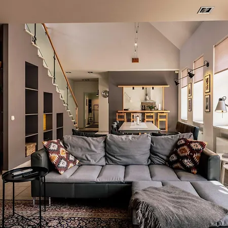 Spacious 2-story Apt. W/ Terrace - 280 M2