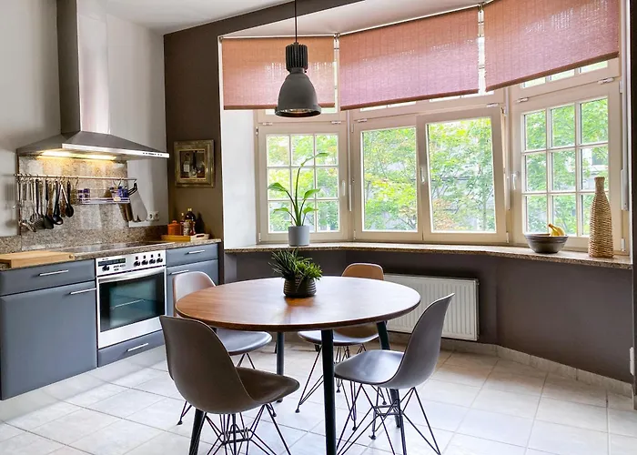 Spacious 2-story Apt. W/ Terrace - 280 M2 리가